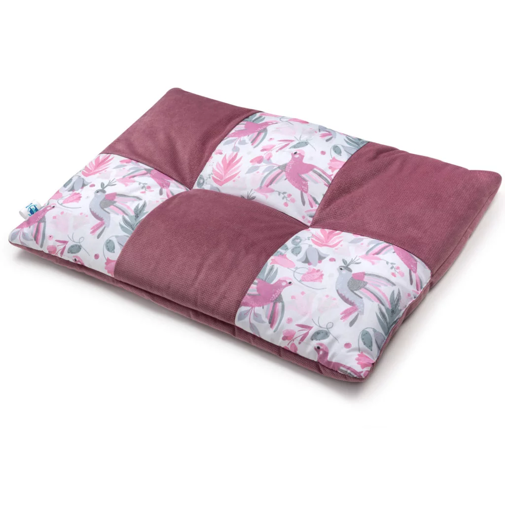 poduszka-patchwork-hummingbird-rosa-pepi-1024x1024