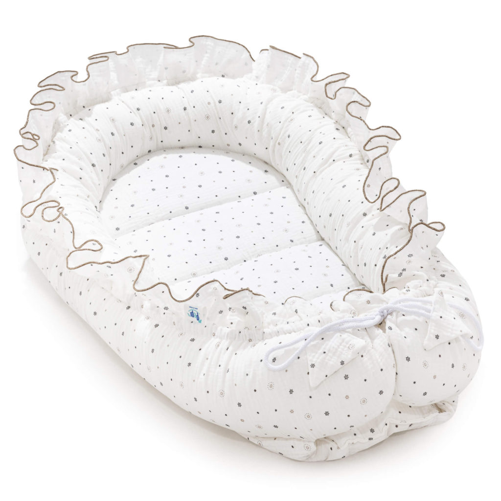 kokon-dla-niemowlaka-muslin-pepi-gold-galaxy-1-1024×1024
