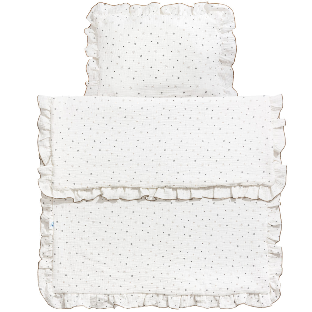 posciel-z-falbanka-z-wypelnieniem-pepi-gold-galaxy-1024x1024