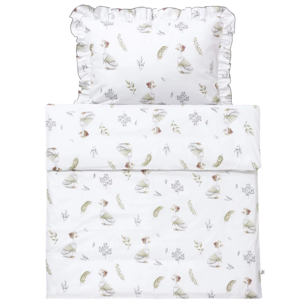 posciel-z-falbankami-pepi-lady-goose-1024×1024